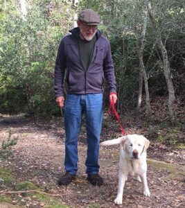 Un homme sauve un chien aveugle perdu dans les bois pendant une semaine 8 Sage avec voisin